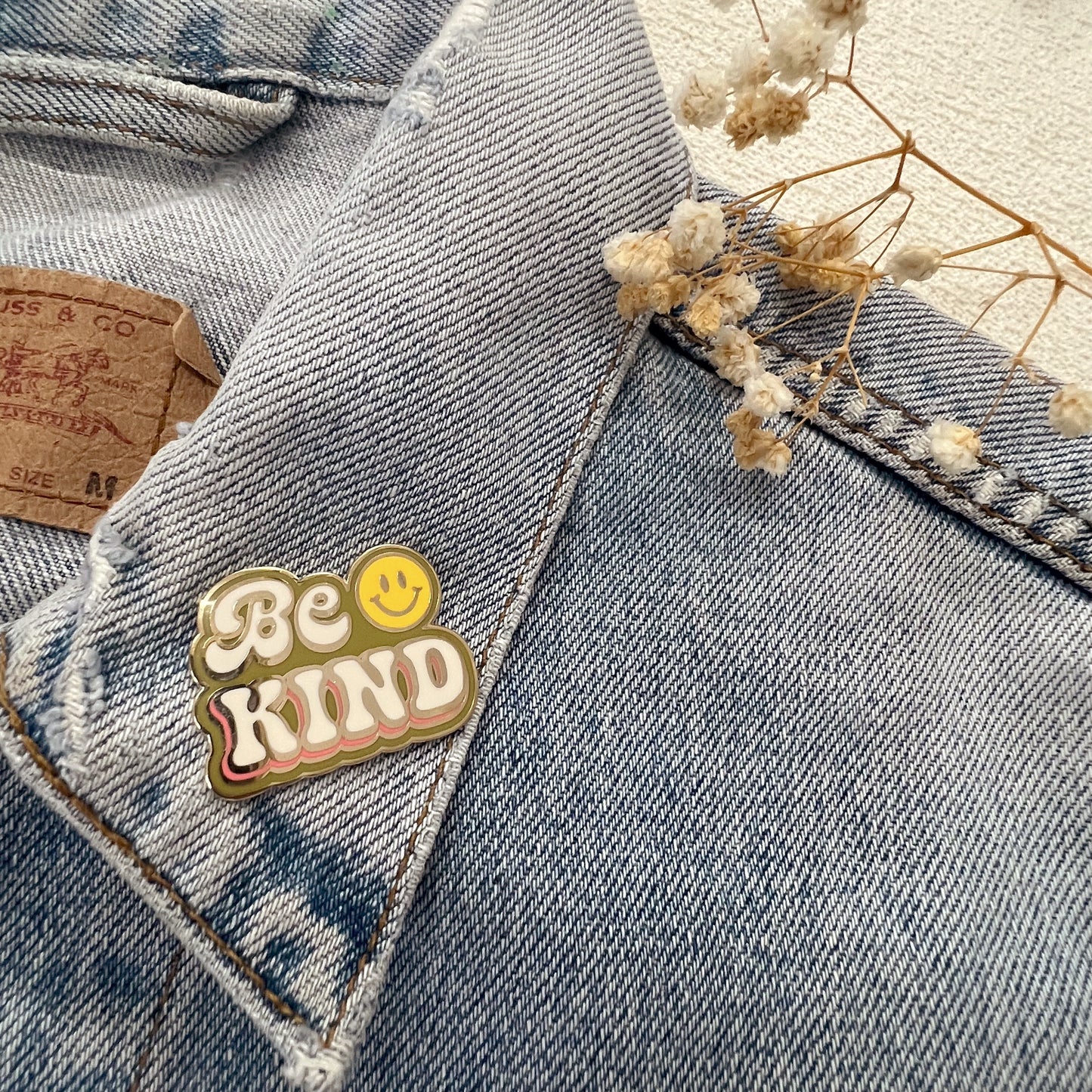 Be Kind Smiley Pin